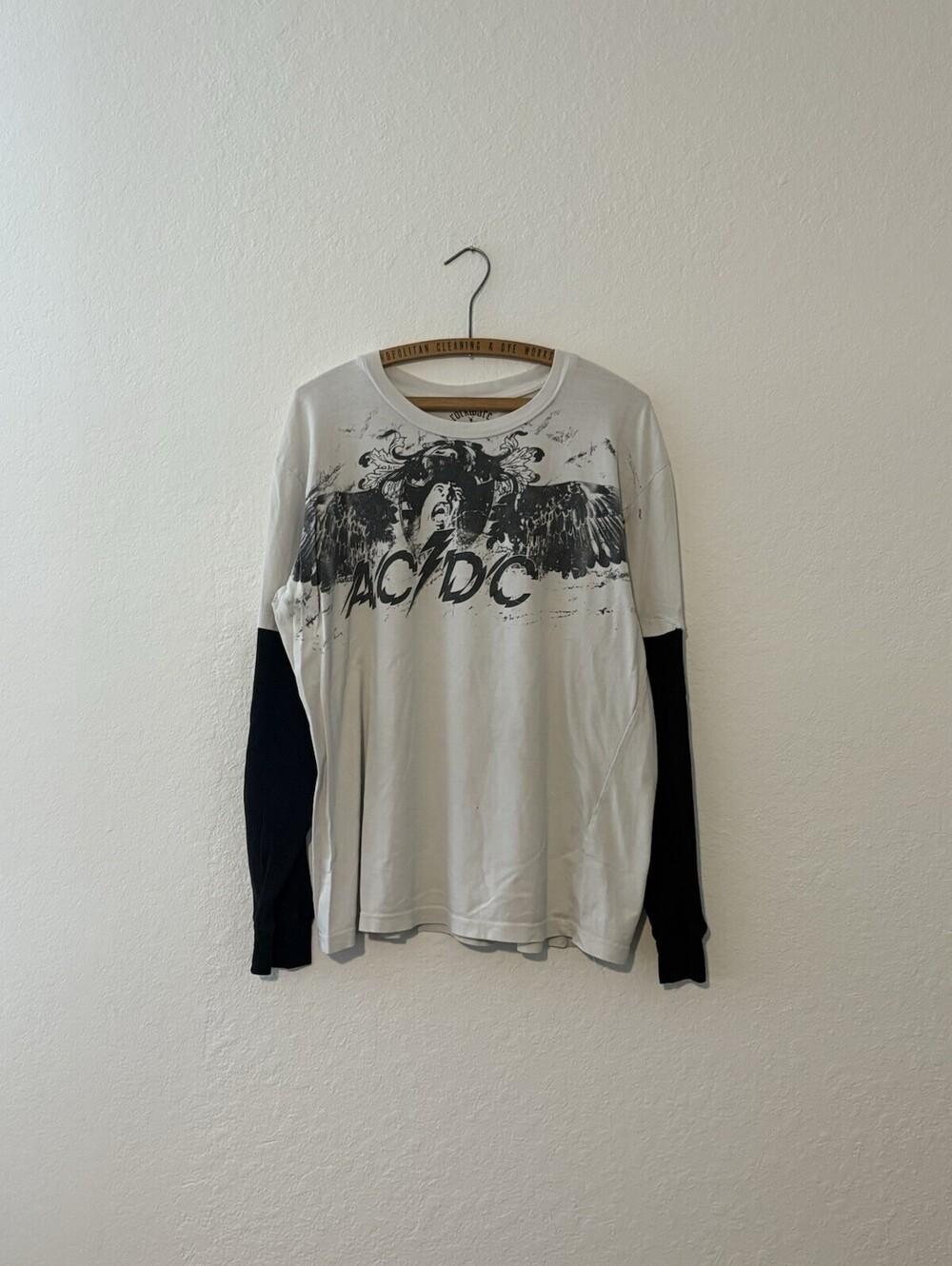 Rockware Y2K 2008 Anthill Trading AC/DC Long Sleeve Thermal White Black Size XL